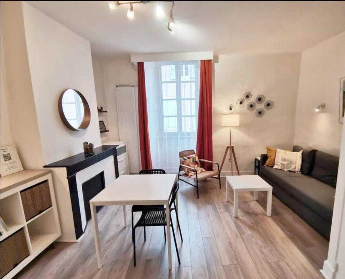 Anémone - studio tout confort en centre ville Millau Extérieur photo